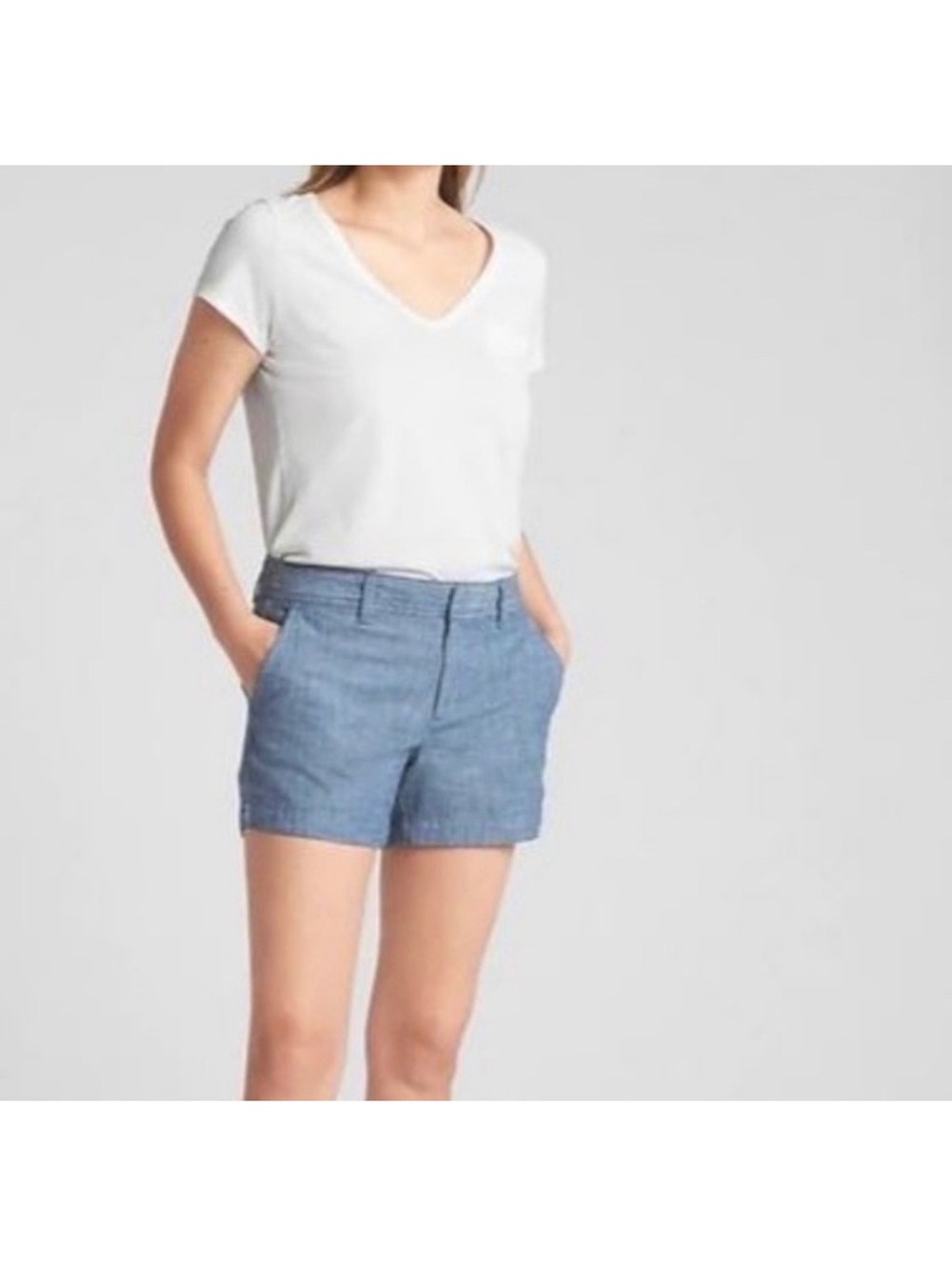 GAP Downtown Khaki Shorts Size 8 Chambry
